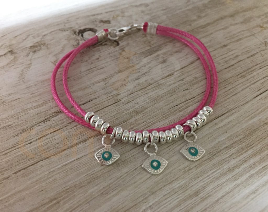 Pulseras mini en plata con un estilo muy boho chic