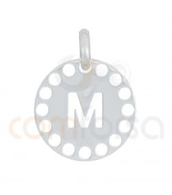 Colgante letra M con circulos troquelados 14mm plata 925 chapada en oro