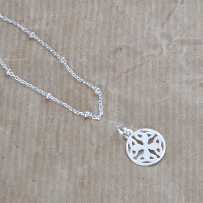 Sterling silver 925 cut-out Celtic knot pendant 12mm