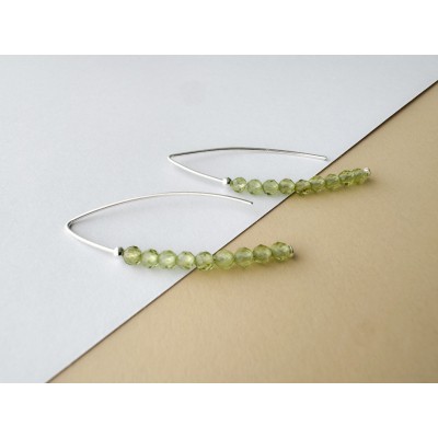 Pendientes hilo piedra Peridoto 13 x 40 mm
